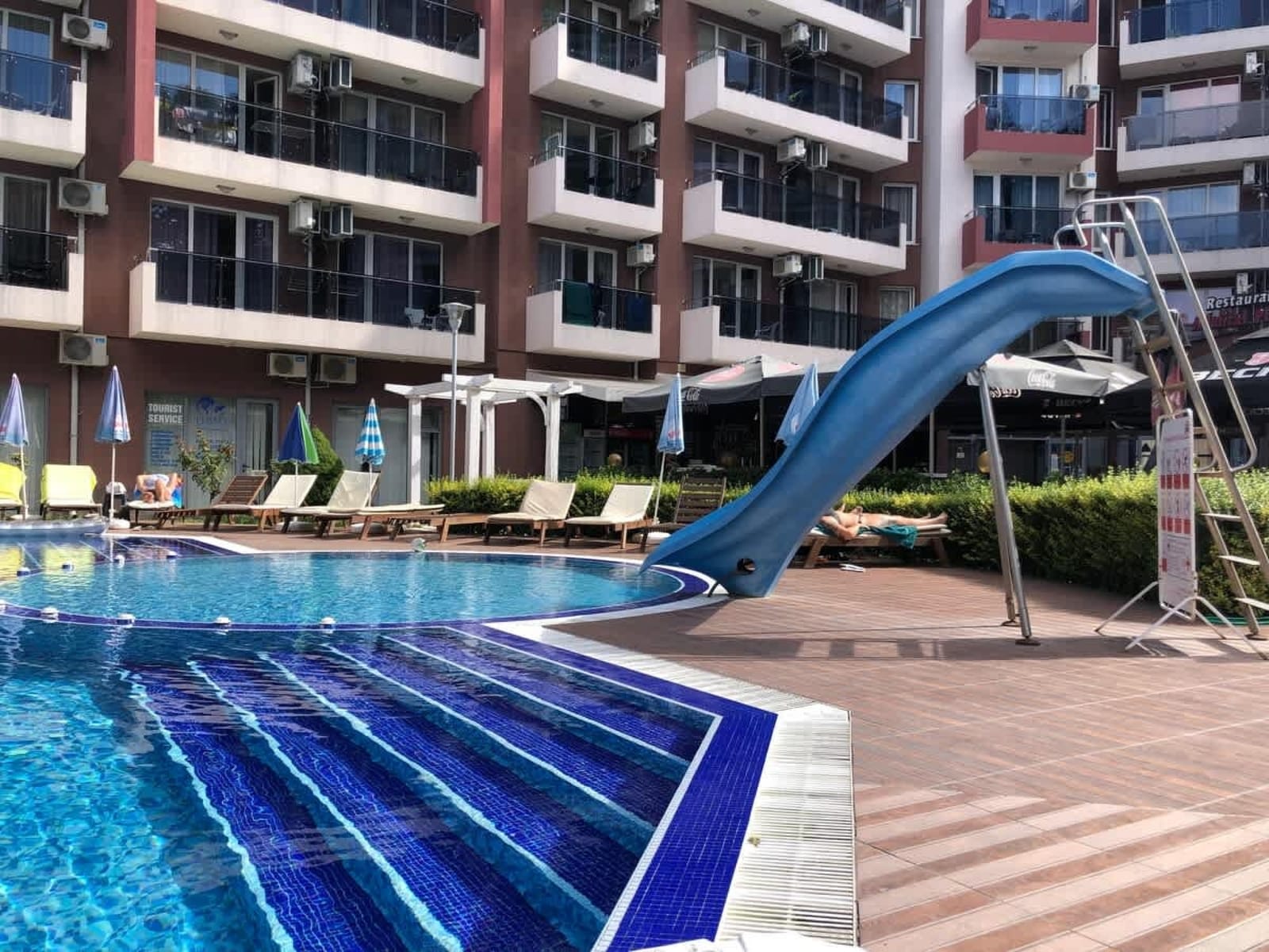 Family Studio with balcony in Admiral Plaza - Photo 2