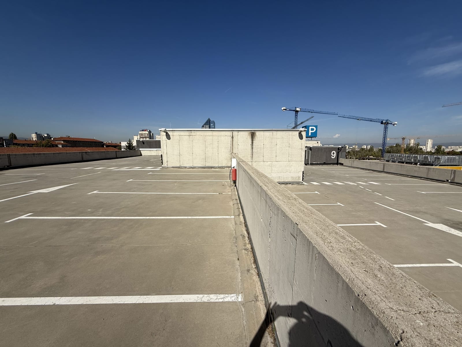 Big 5 Story Parking with security - Photo 41