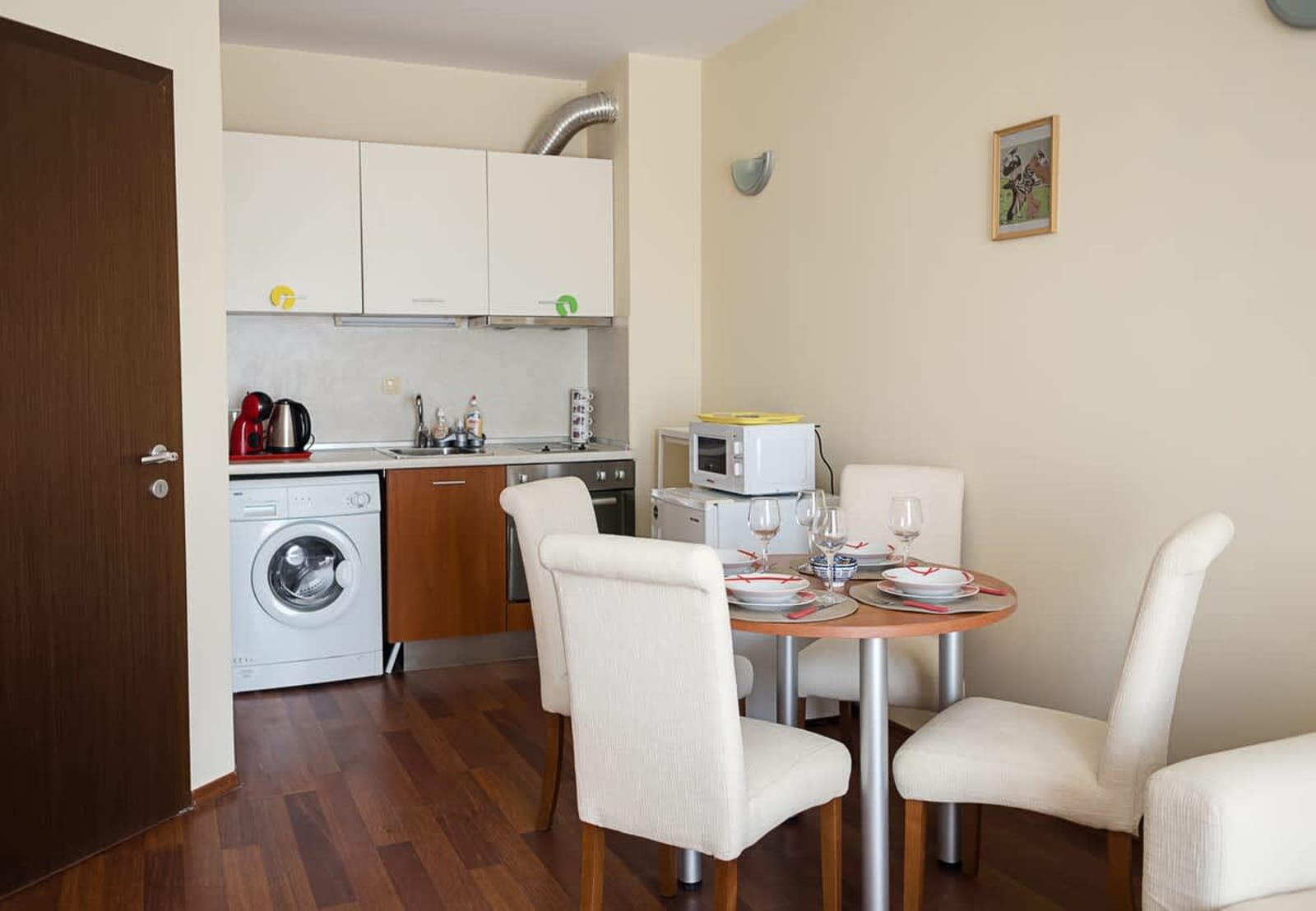 Beachfront Bliss-1BR Sea View Flat in Golden Sands - Photo 10