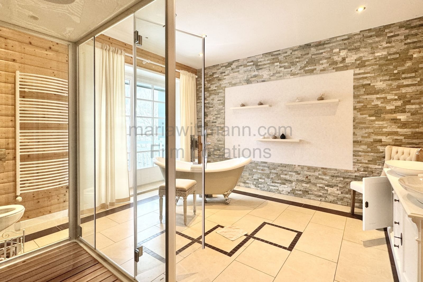 Location 265 - Photo 21