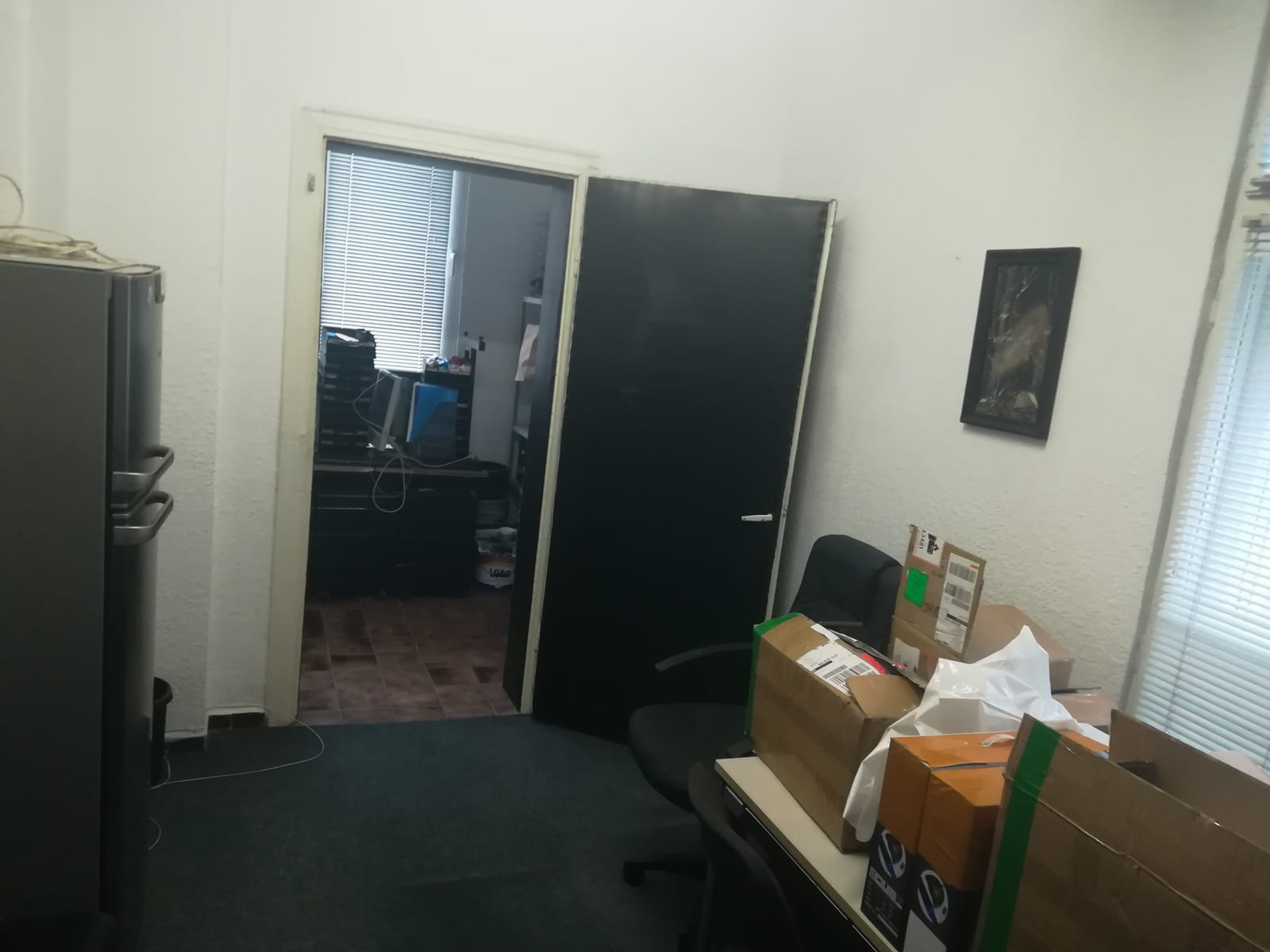 Office in an old building (1938) that is a cultural monument. Size 160 sq. m. No bathroom. No elevator, 4-th floor; 5 rooms; 2 small balconies. - Photo 19