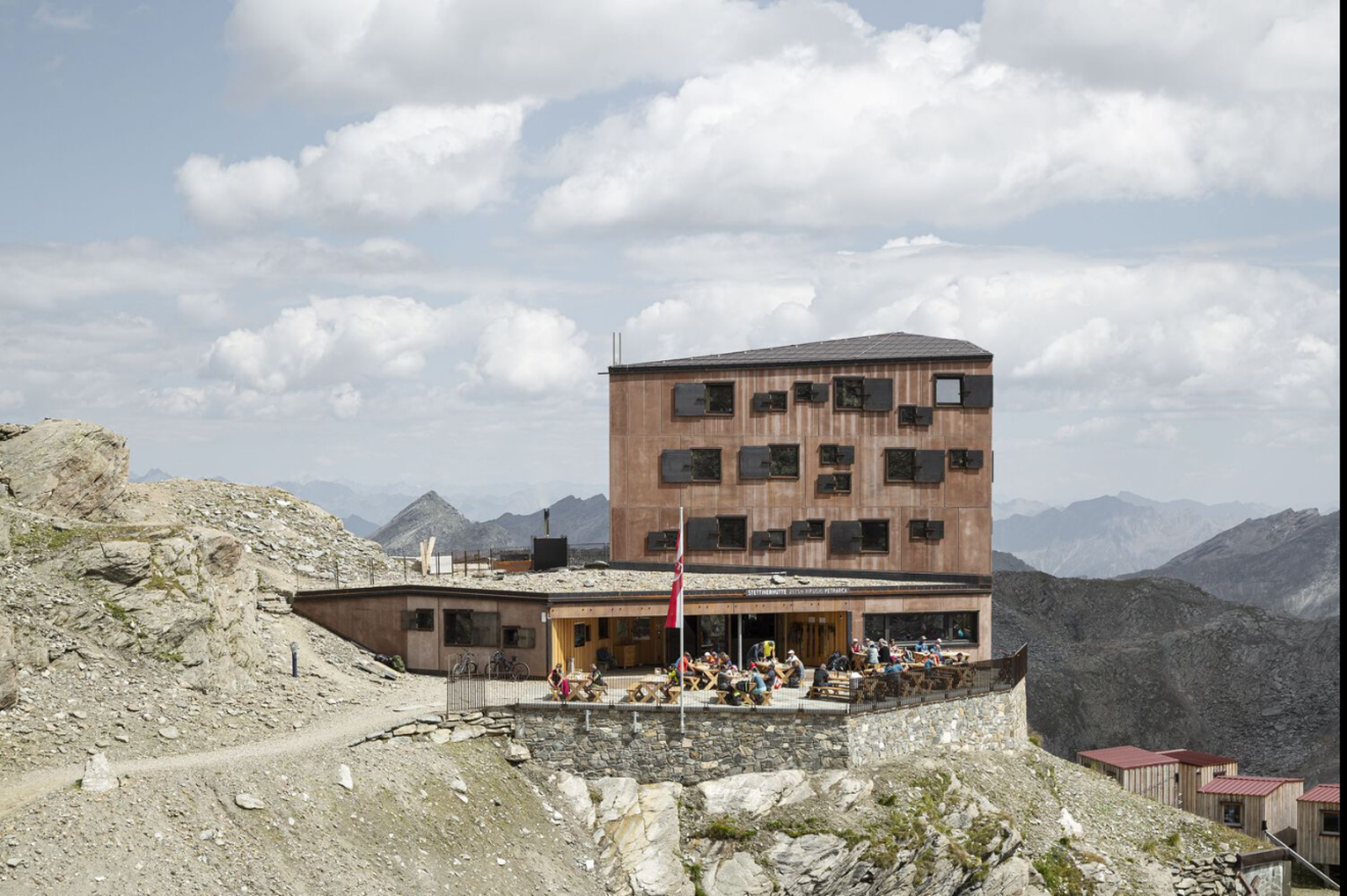 Rifugio Petrarca Hut - Photo 5