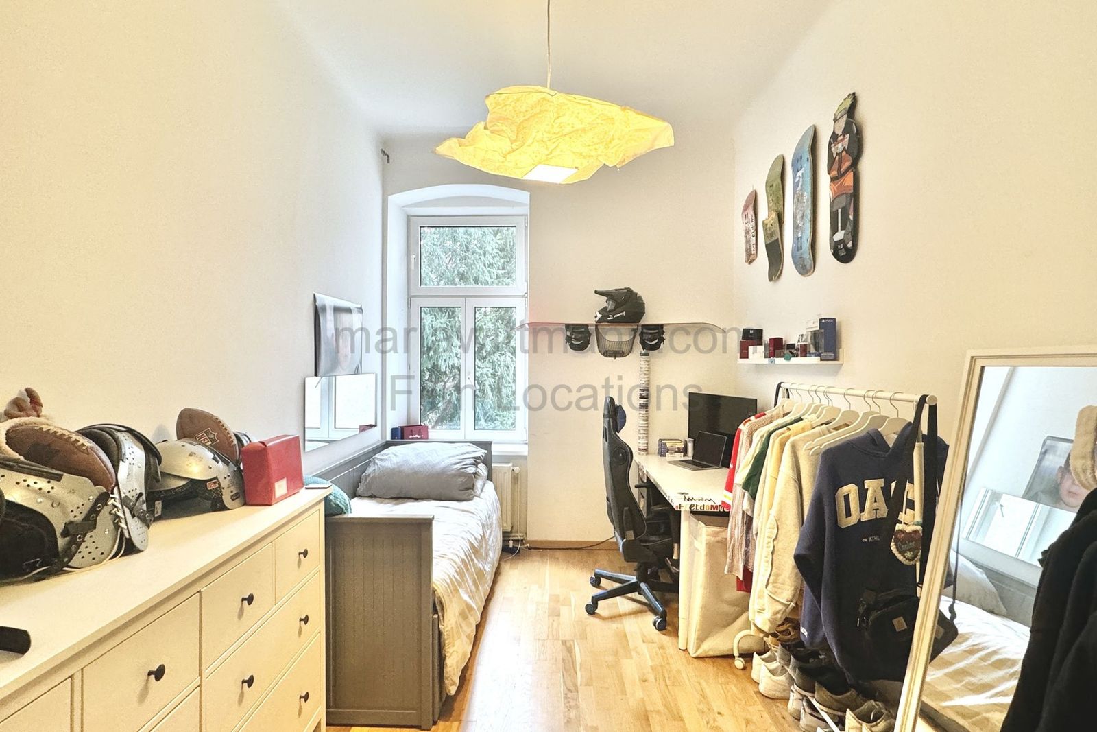 Bright Multi-Room Apartment with Open Plan Living - Photo 3