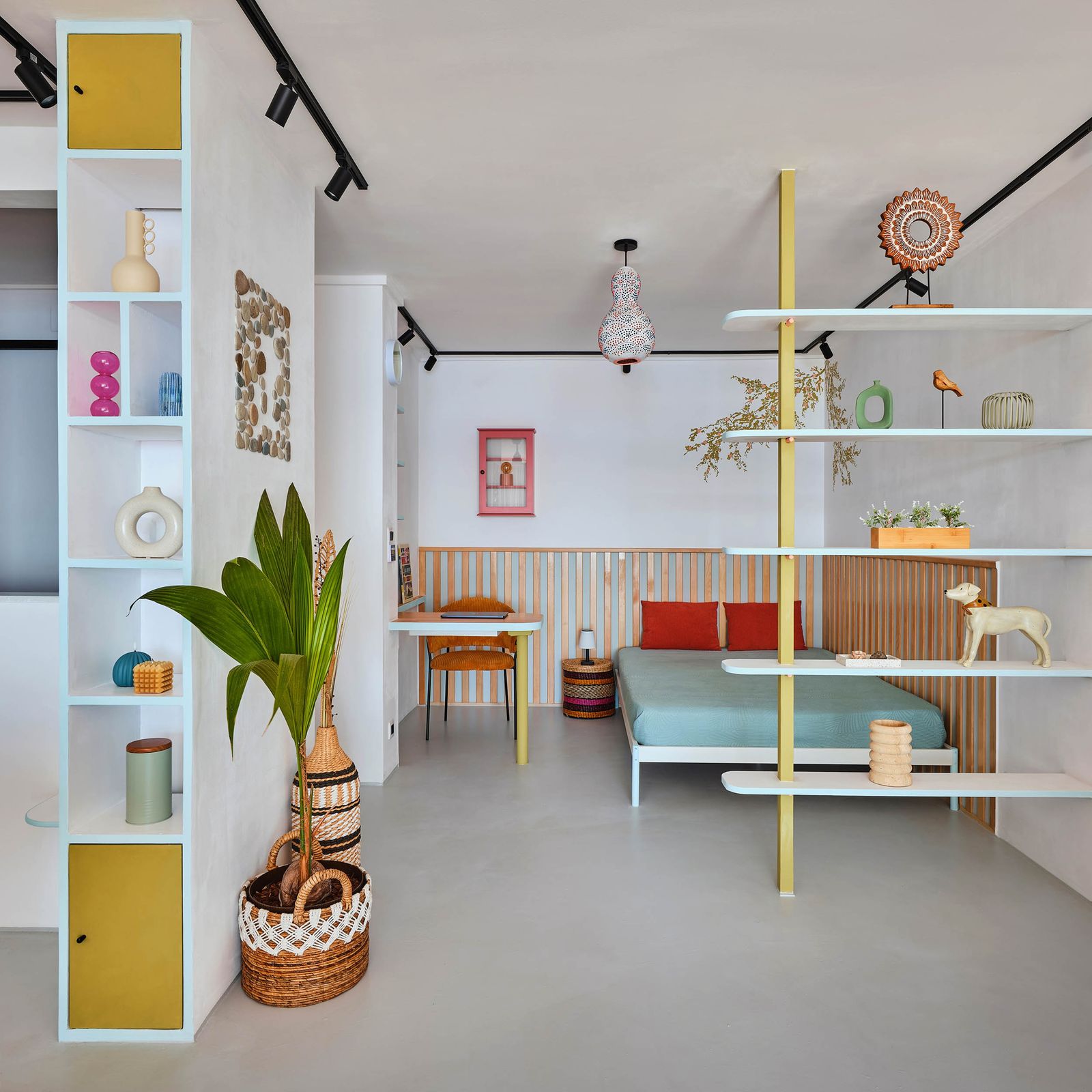 Loft-Style Studio Apartment on the Beach - Photo 29