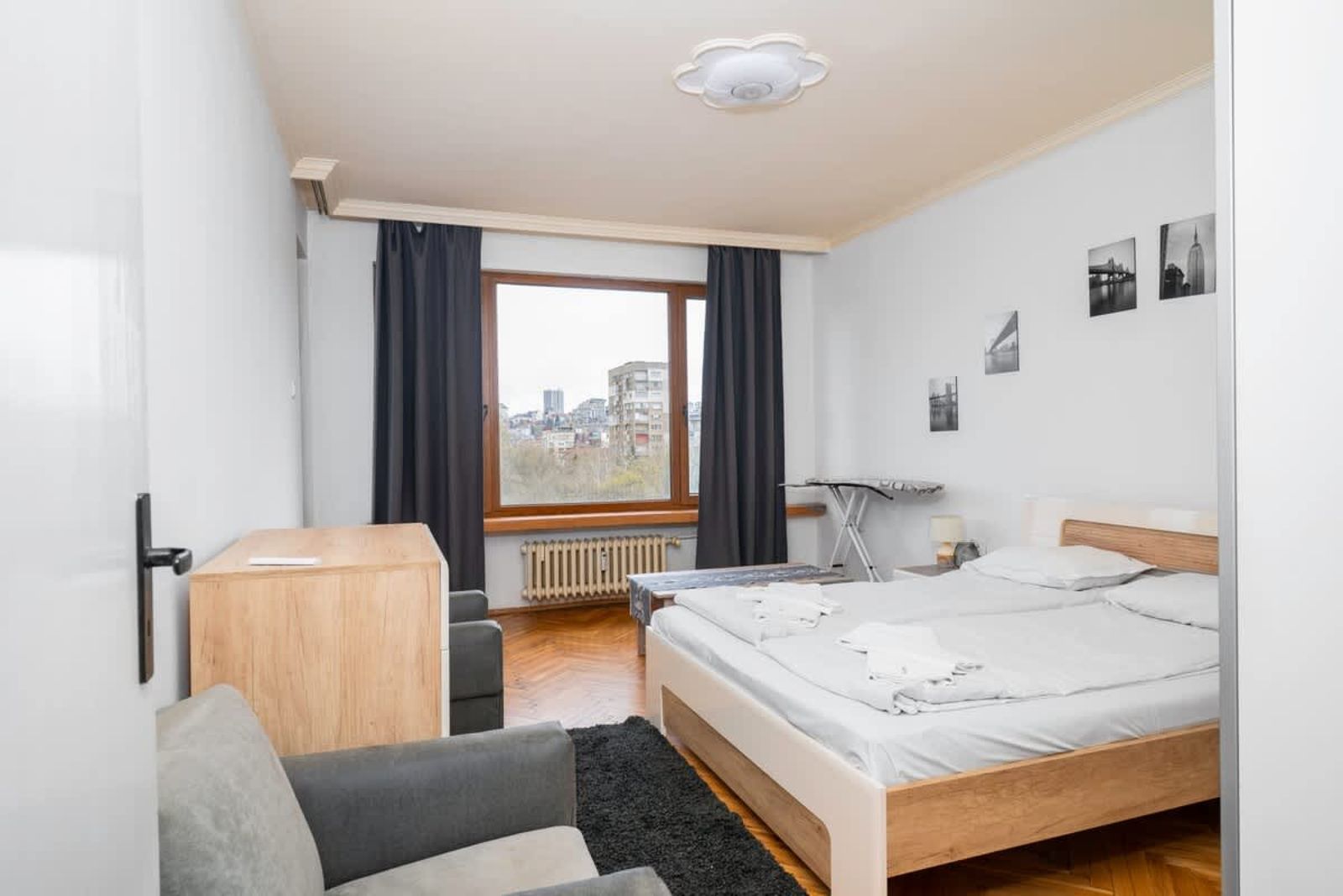 The Cosmopolitan Shine 1-BDR Pet-Friendly Flat - Photo 8