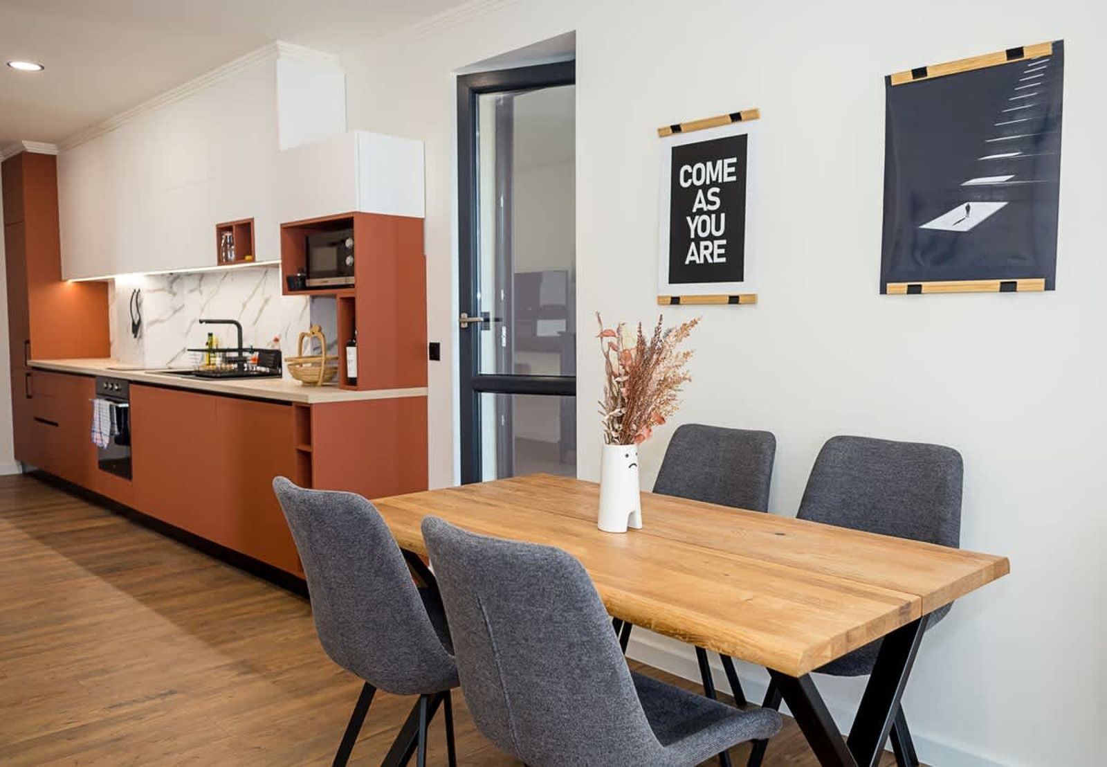 Cozy &amp; Bright 2-BR Flat Next to Grand Mall Varna - Photo 9