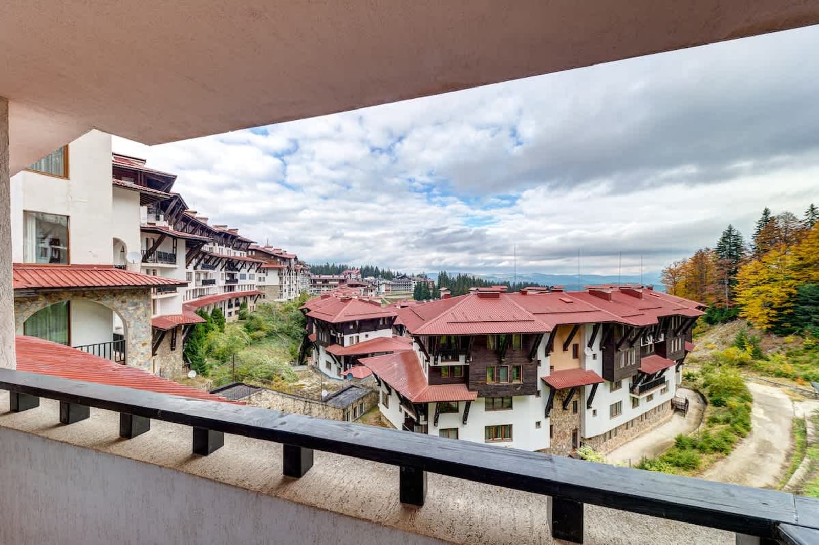 Ski Slope Getaway at Grand Monastery - Photo 12