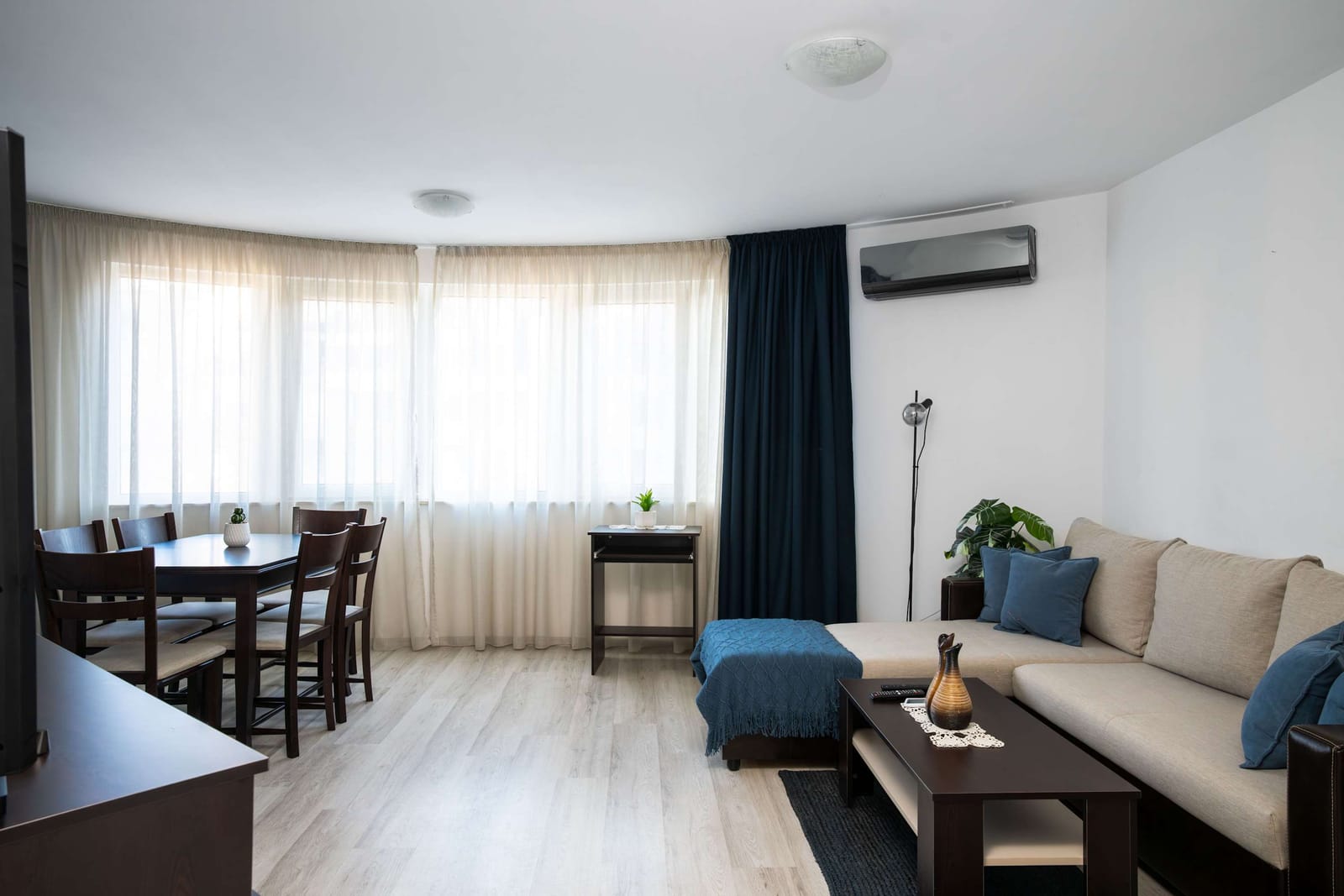 Sunny &amp; Modern 1BR Apartment - Photo 20