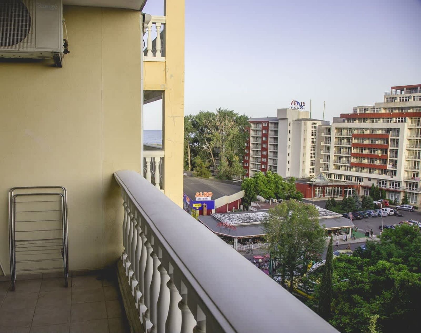 Private Studio in Planet Hotel, Sunny Beach Center - Photo 12