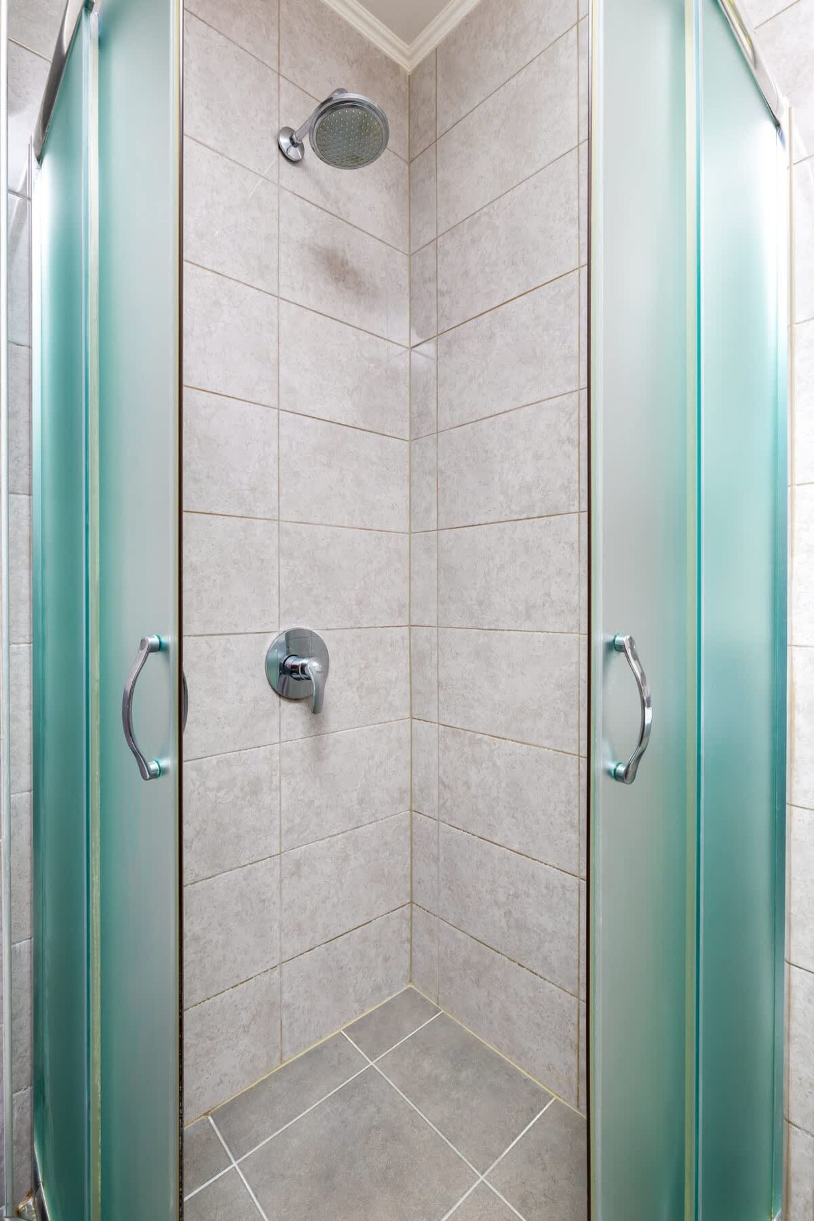 Modern and Cozy 1BD in the Top Centre of Plovdiv - Photo 5