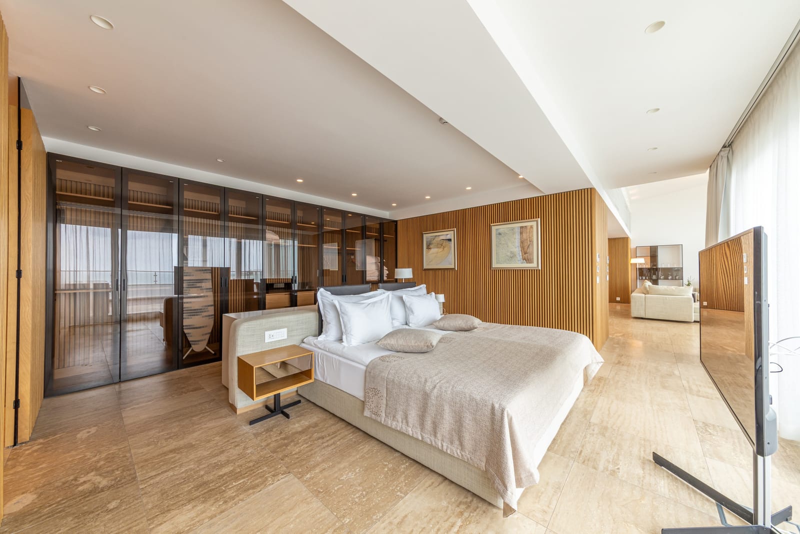 Corner Penthouses: Sunset &amp; Sunrise in The Flamingo Grand Hotel - Photo 26