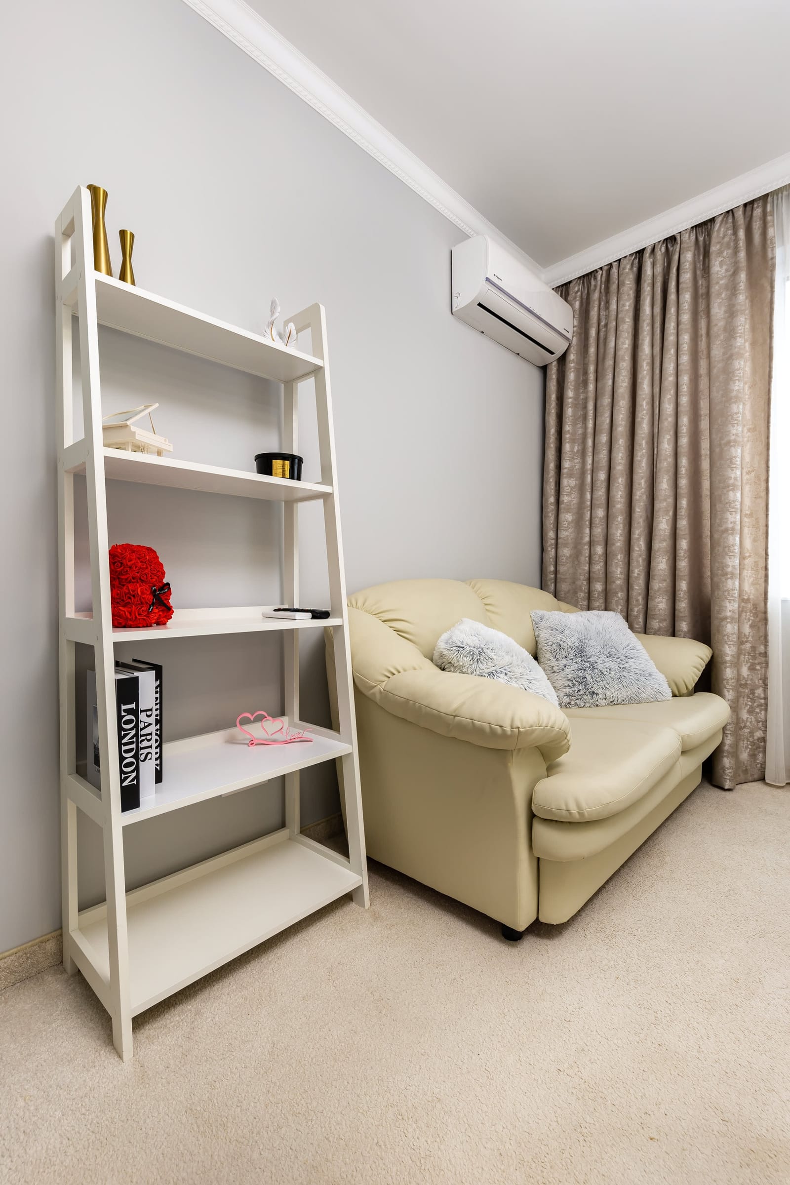 Sunny Modern 1BR Retreat with Cozy Balcony - Photo 19