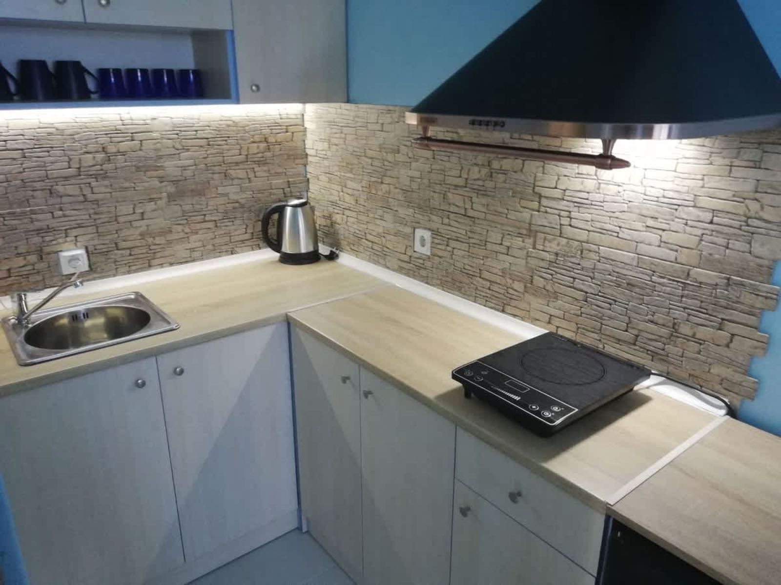 The Blue Studio  In a complex next to the beach - Photo 5