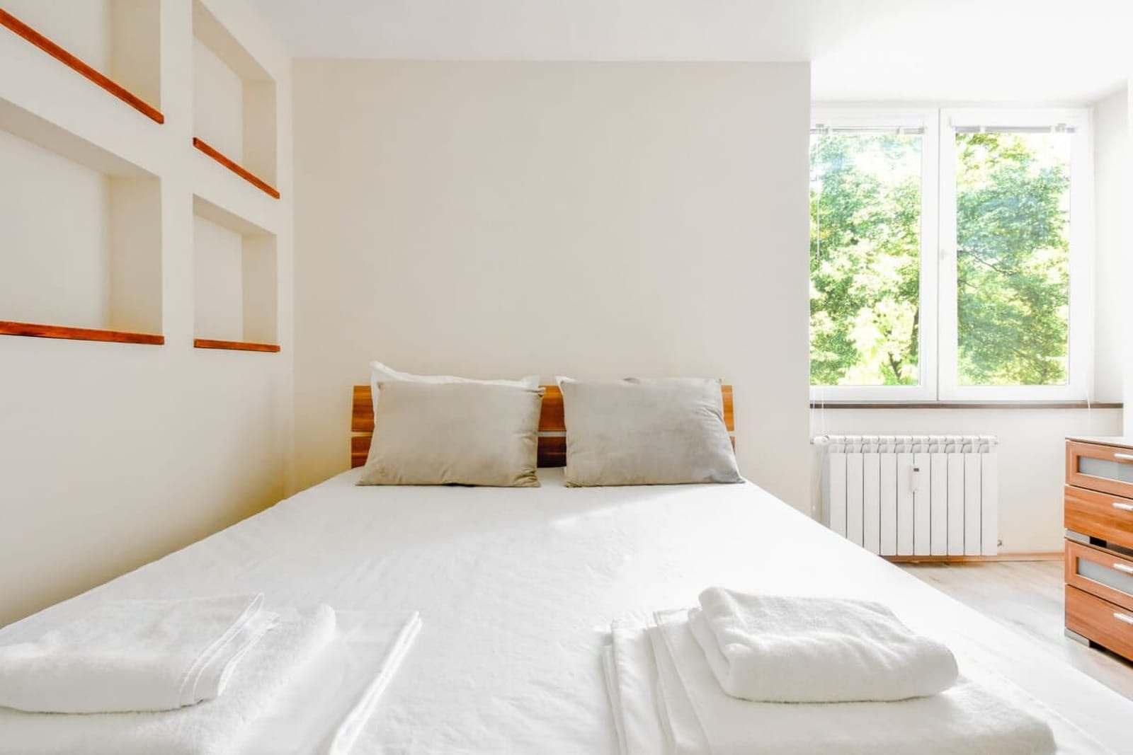 Modern 2BD Flat in Central Sofia + Workspace - Photo 6