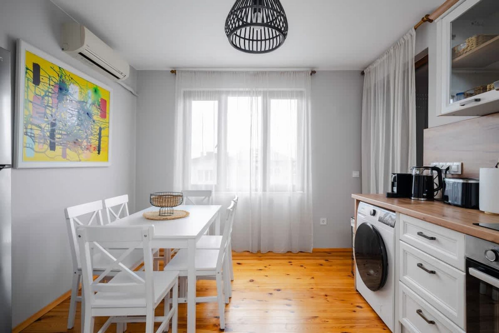 Modern 1BD Flat with AC &amp; Balcony | Sofia Airport - Photo 10