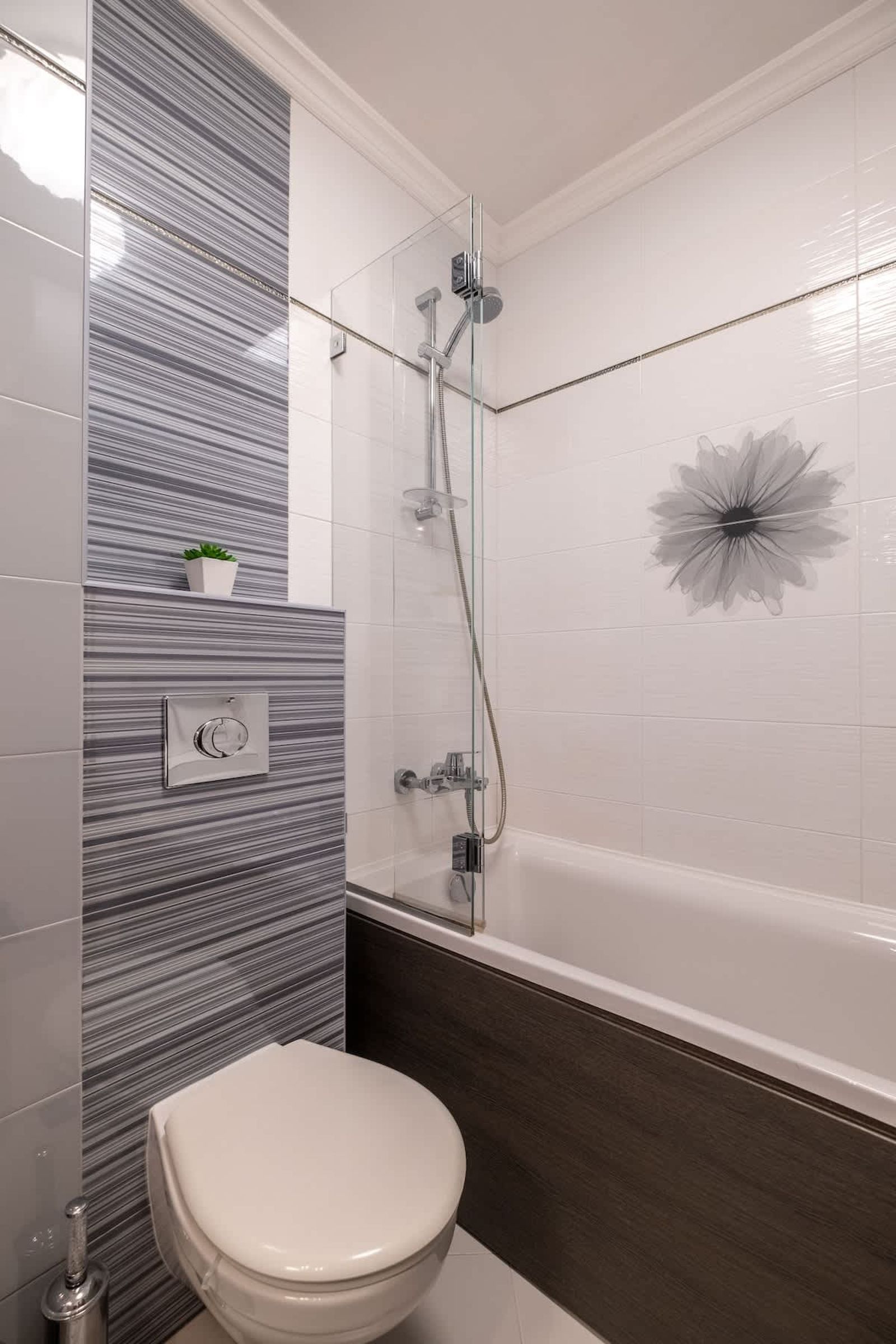 Jewelry - 1 bedroom apartment - Photo 16