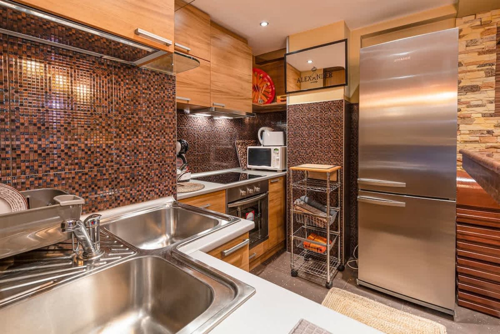 Two Stylish Apartments - TOP Location - Photo 6