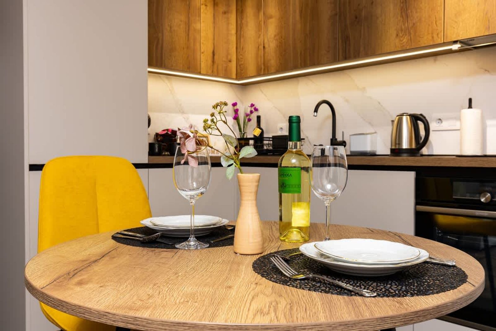 Stylish 1BD with Desk in Karshiaka - Photo 21