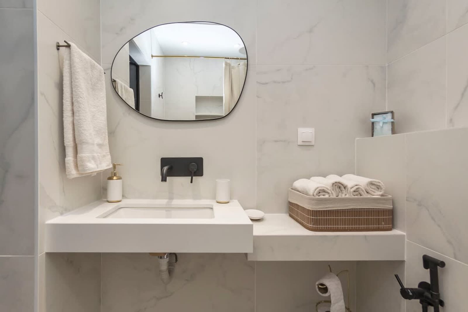 Mattea's 2-bedroom apartment - Photo 19