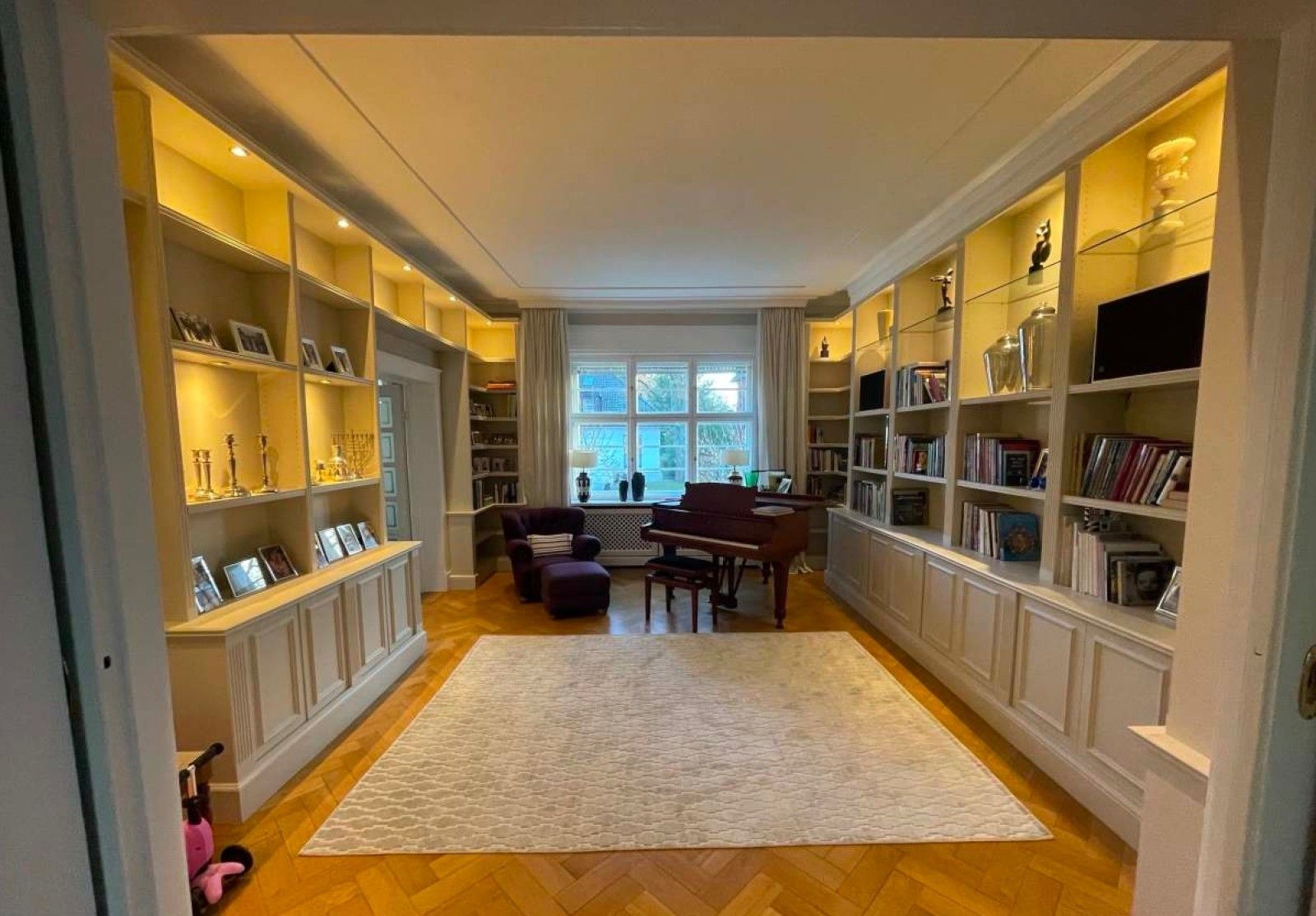 Large and luxurious residential villa