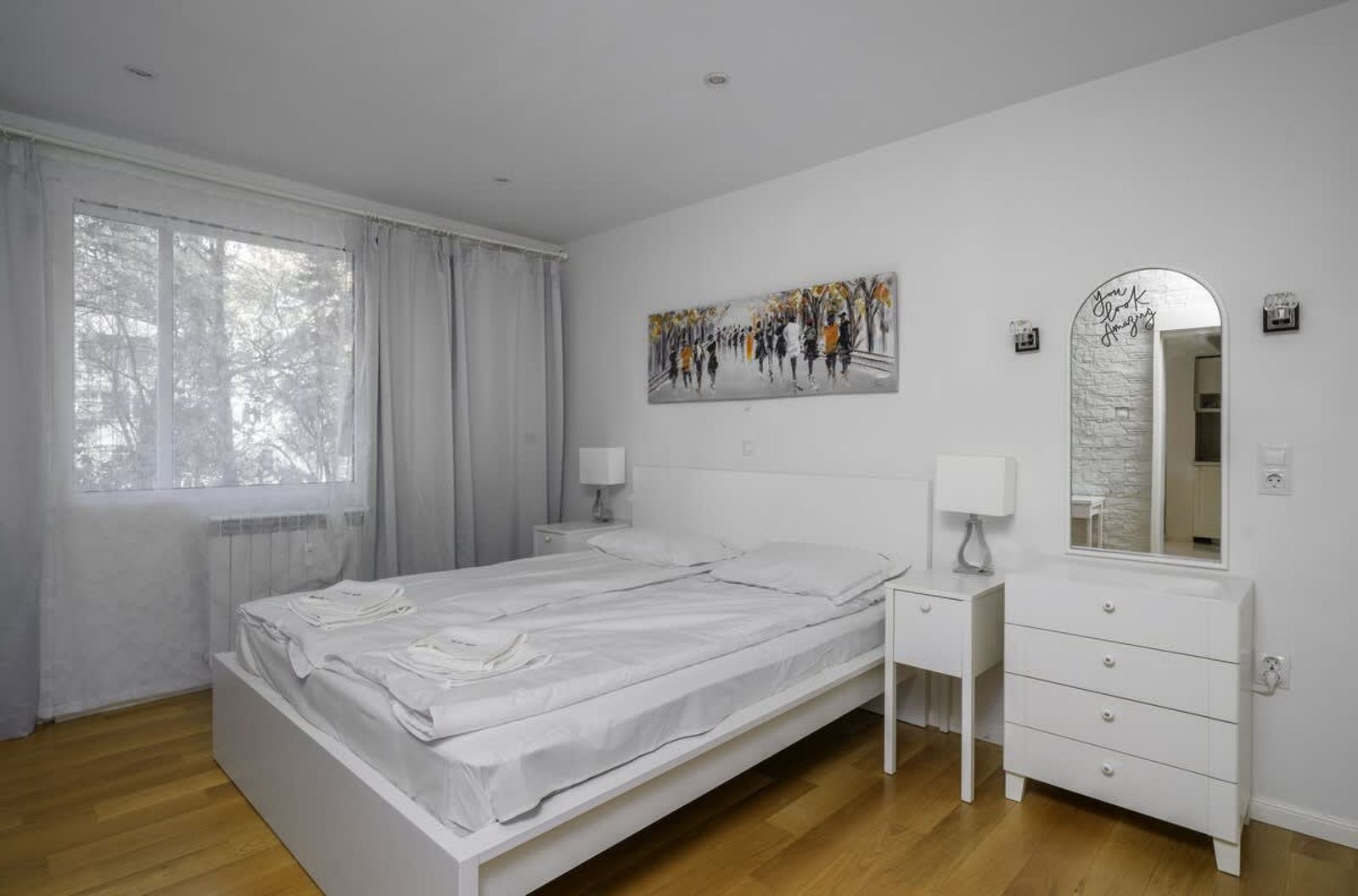 Bright &amp; Cozy 1BD Flat with Balcony | South Park - Photo 3