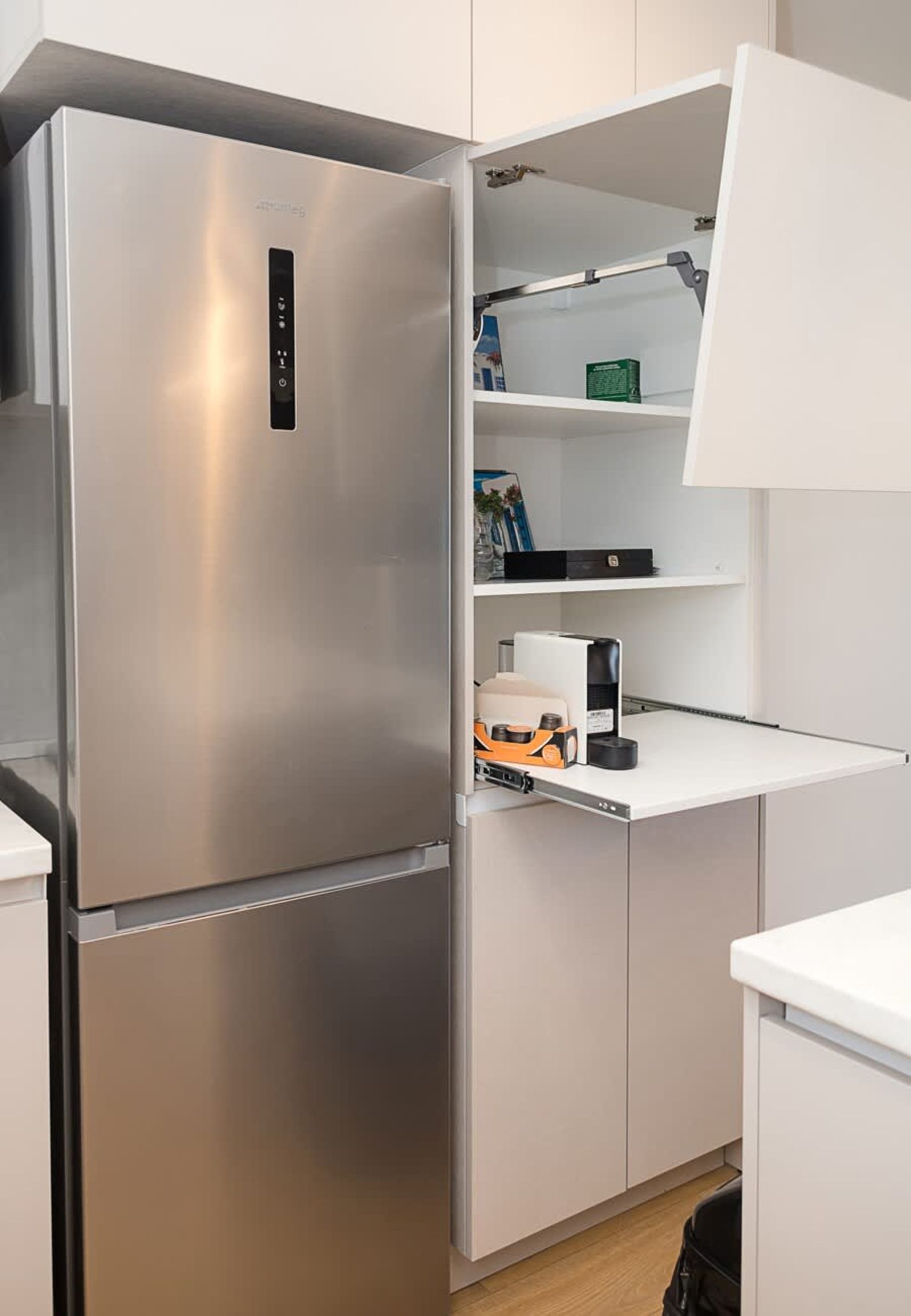 Stylish City Living by the Sea - 2BR Flat + Parking - Photo 14