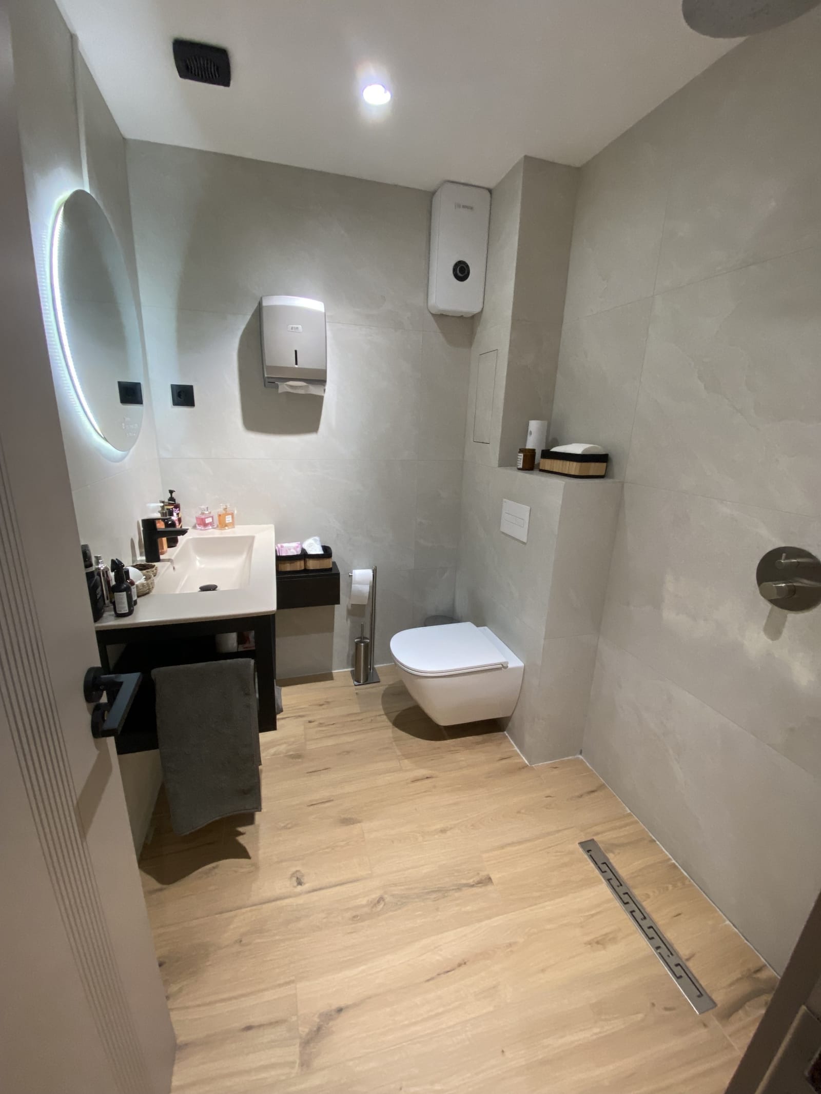 Lunaxa Luxury Pilates - Photo 6