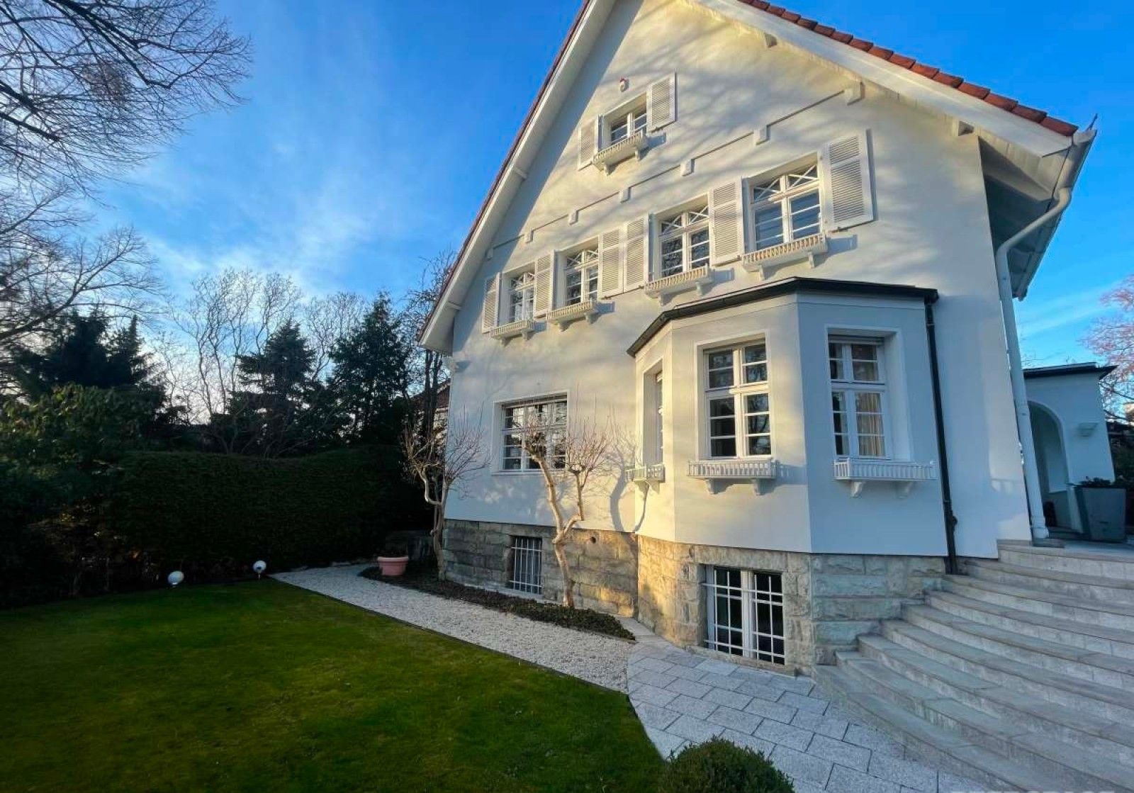 Large and luxurious residential villa