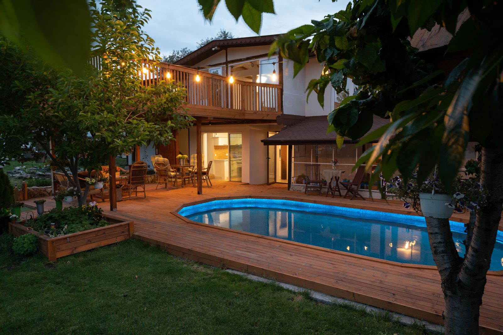 Modern and Cinematic Villa in the area of Sofia - Photo 32