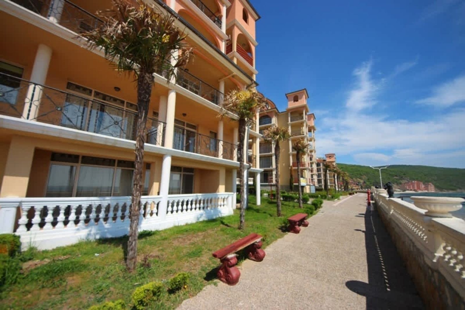 Atrium  Apartment with Sea View - Photo 10