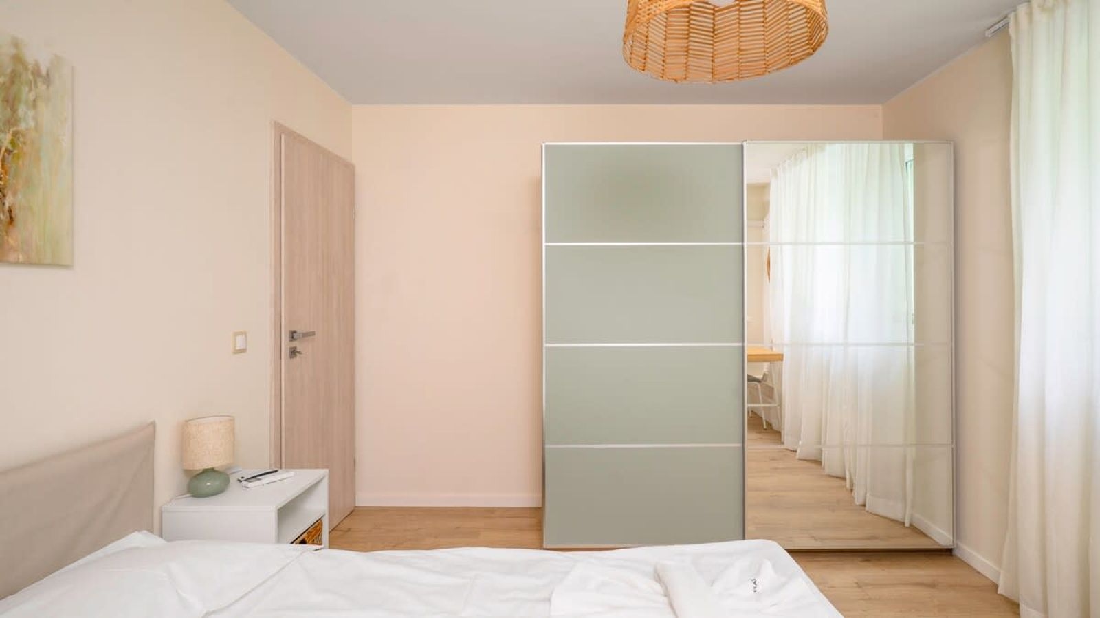 Cozy 1BD Apartment next to NDK - Photo 17