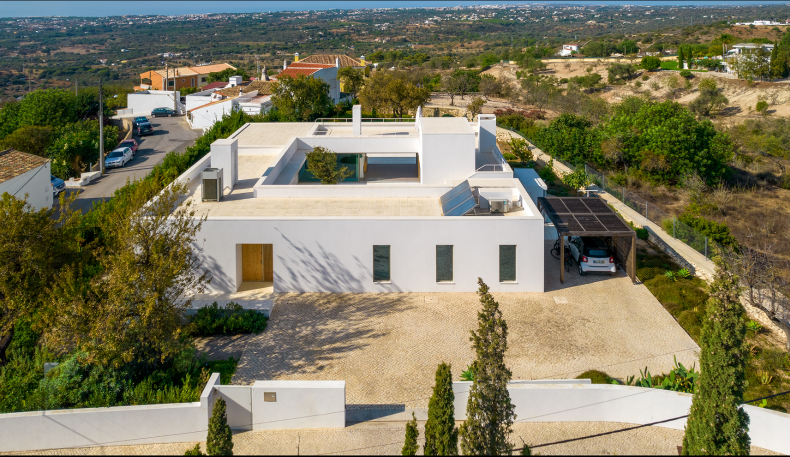 Courtyard House - Photo 4