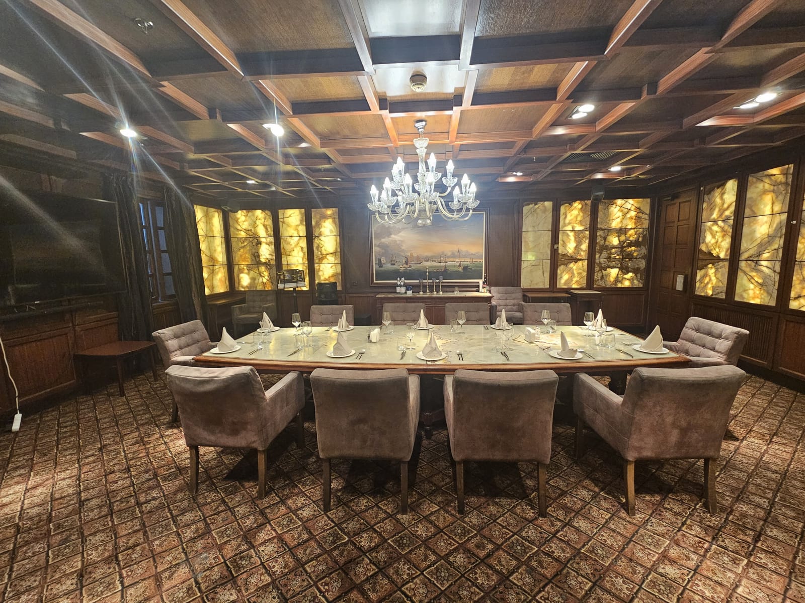 Adventurous High-luxury Restaurant in Sofia - Photo 26