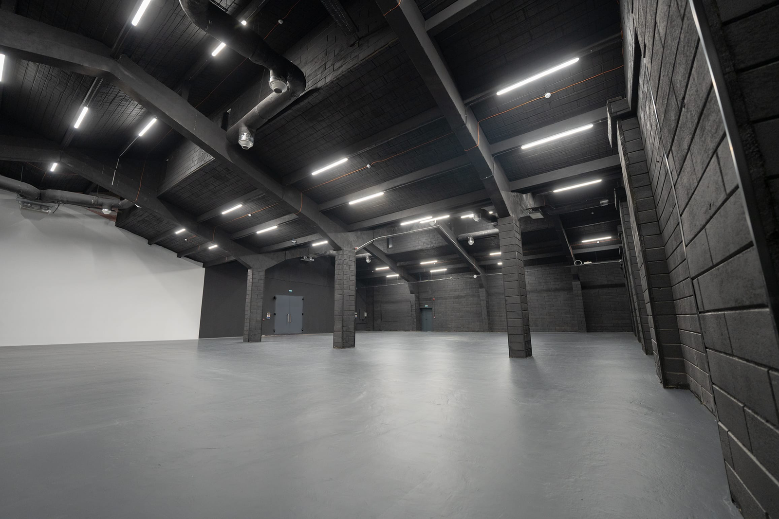 Central Studio RED - Photo 2