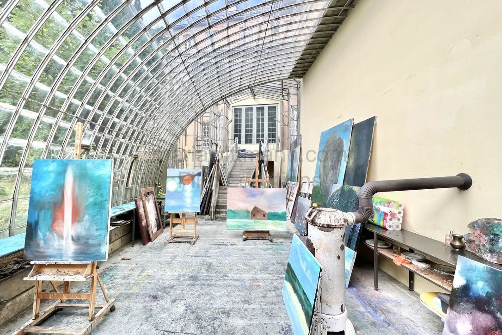 Historic Glass Conservatory and Artist Studio Space - Photo 16