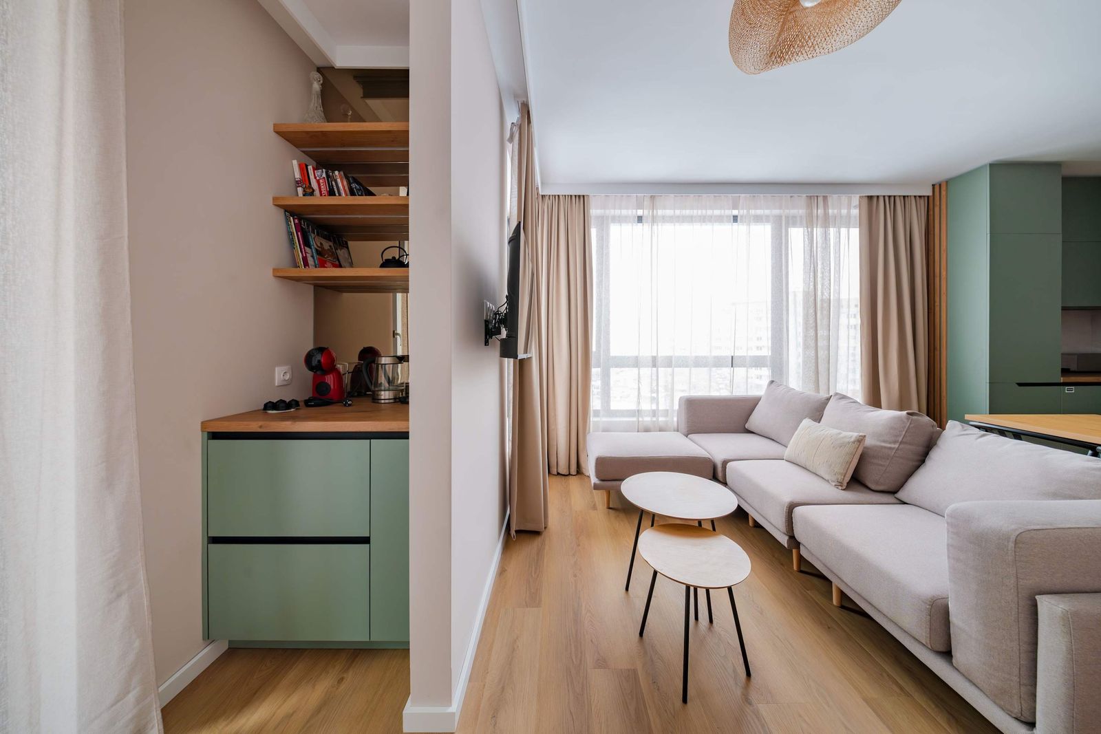 Spacious 2BR Apartment - Modern Design - Photo 23