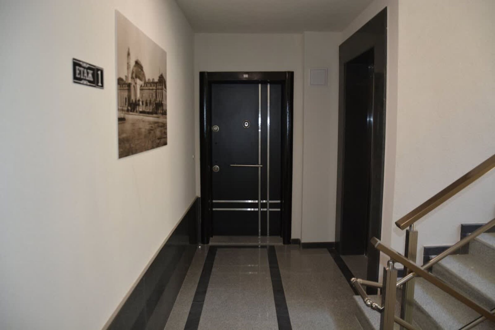 Unbeatable Location: New Lux Apartment Varna beach - Photo 20