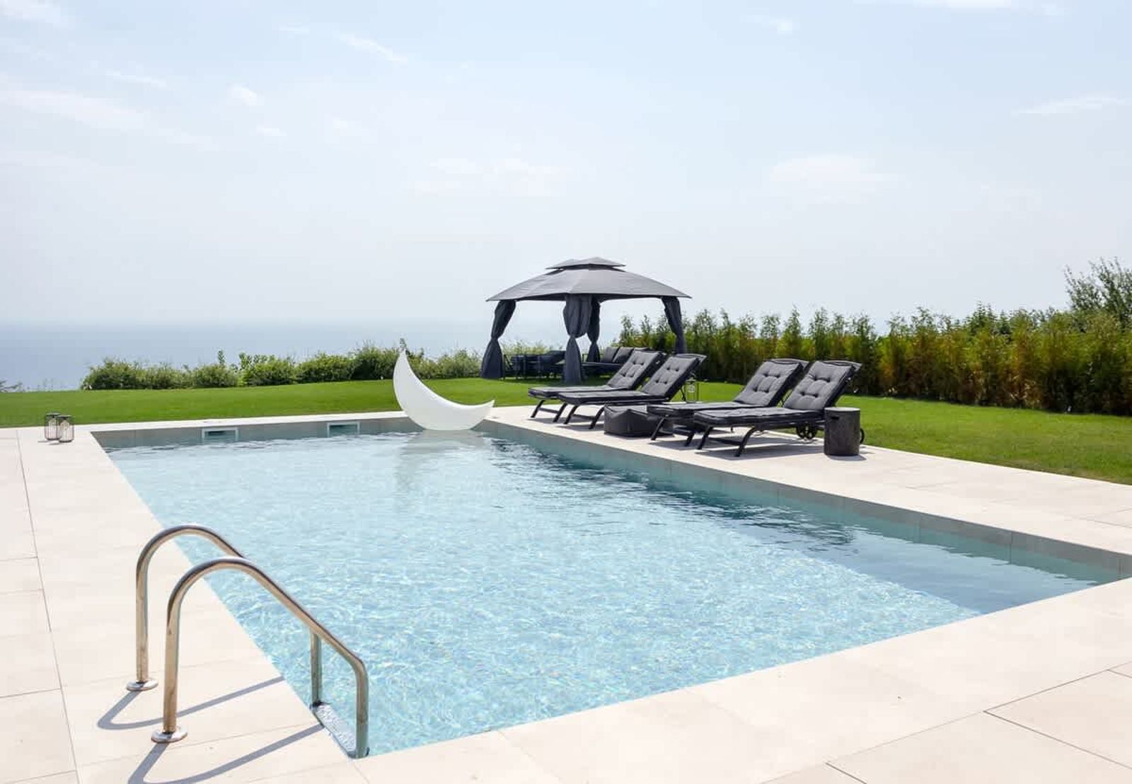 Luxury 4-bedroom Villa in Black Sea Rama Resort - Photo 24