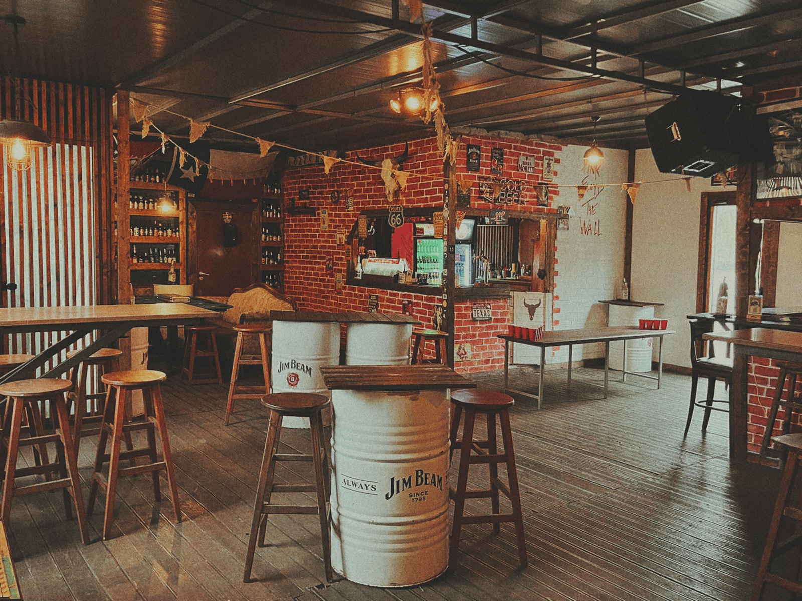 Southern country-rock bar - Cover Photo