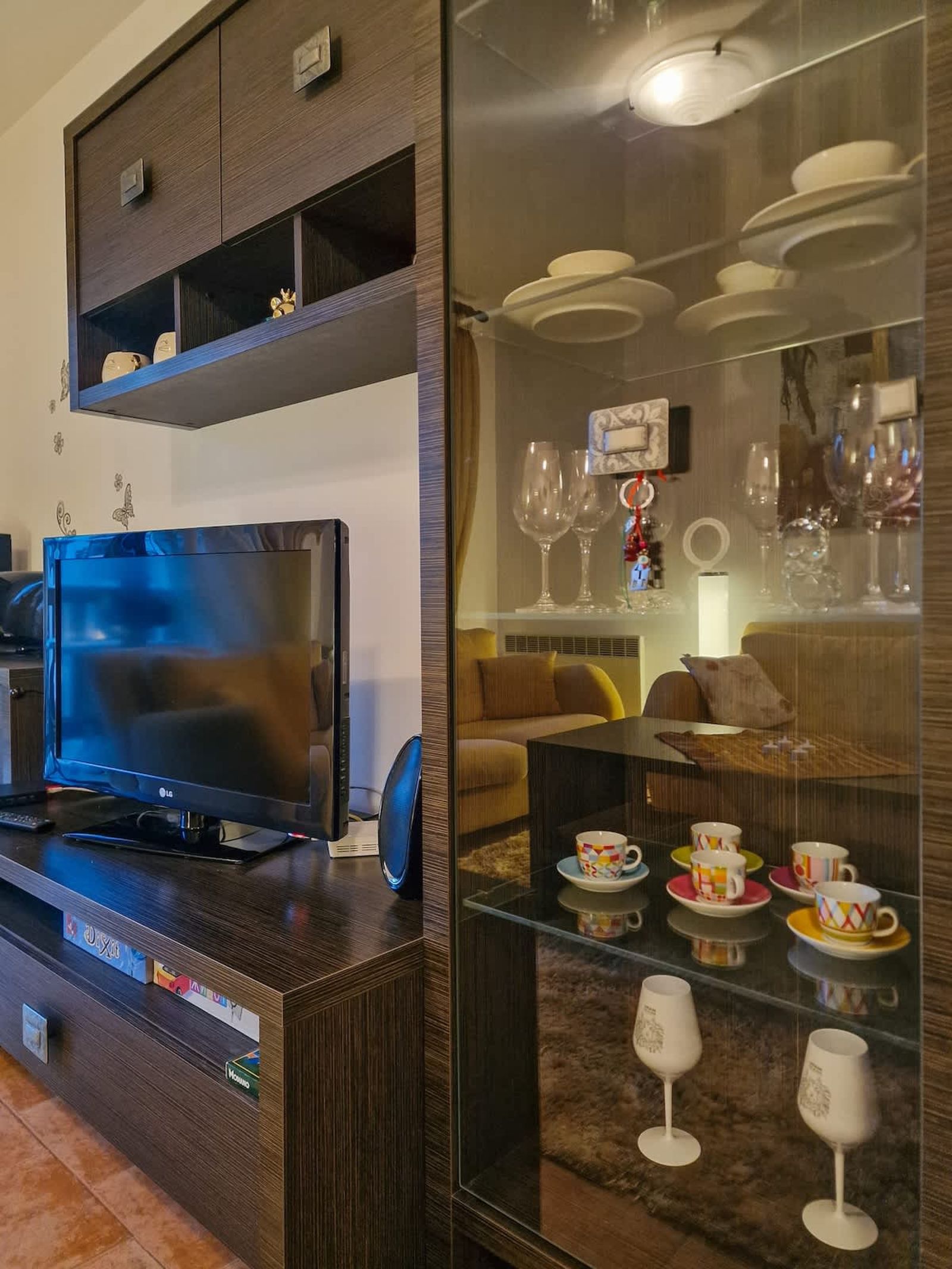 Cozy 2-Bedroom Stay with Parking in OLD INN Bansko - Photo 8