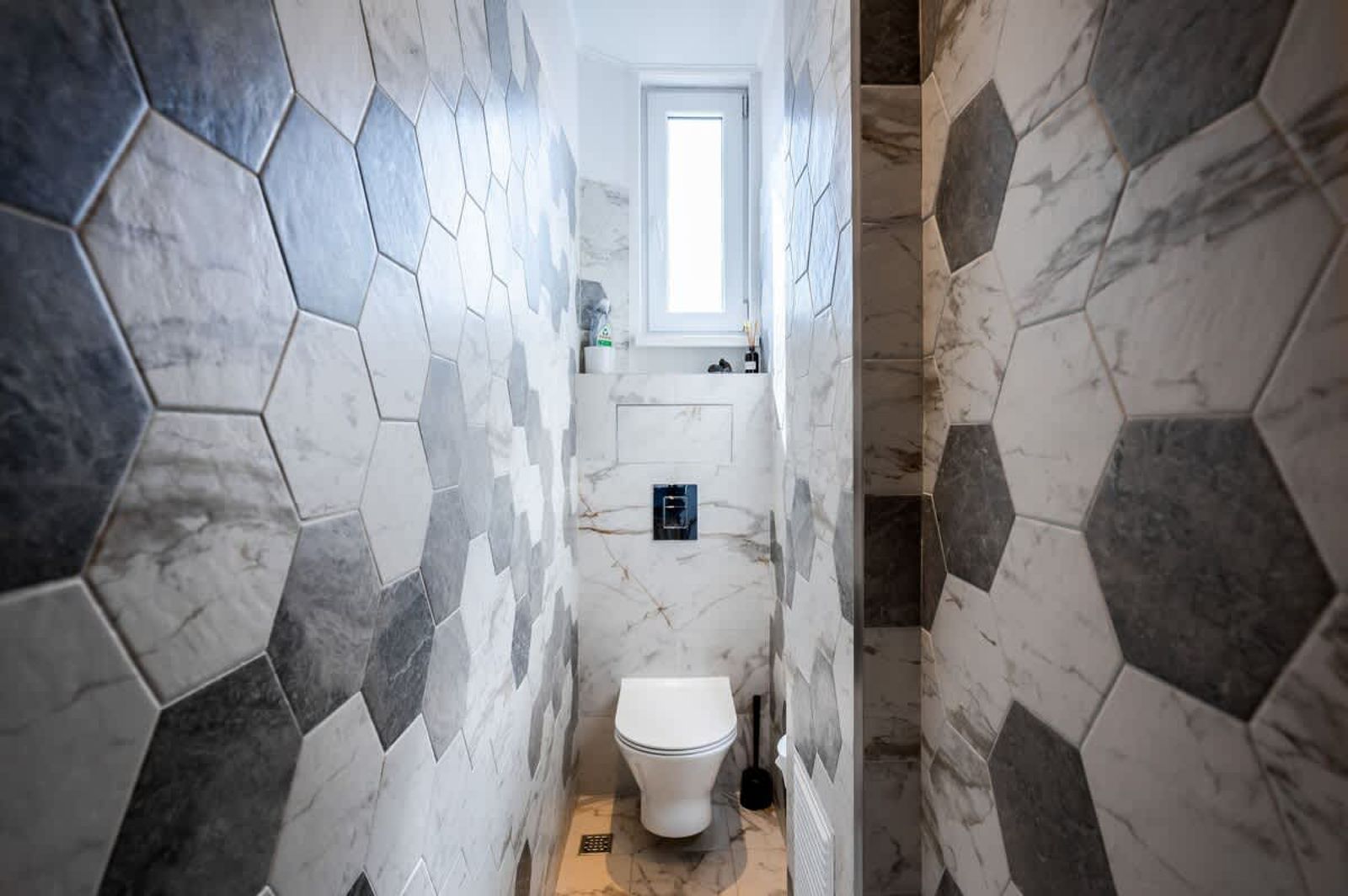 Modern, Spacious 2BD Flat - Prime Sofia Location - Photo 40