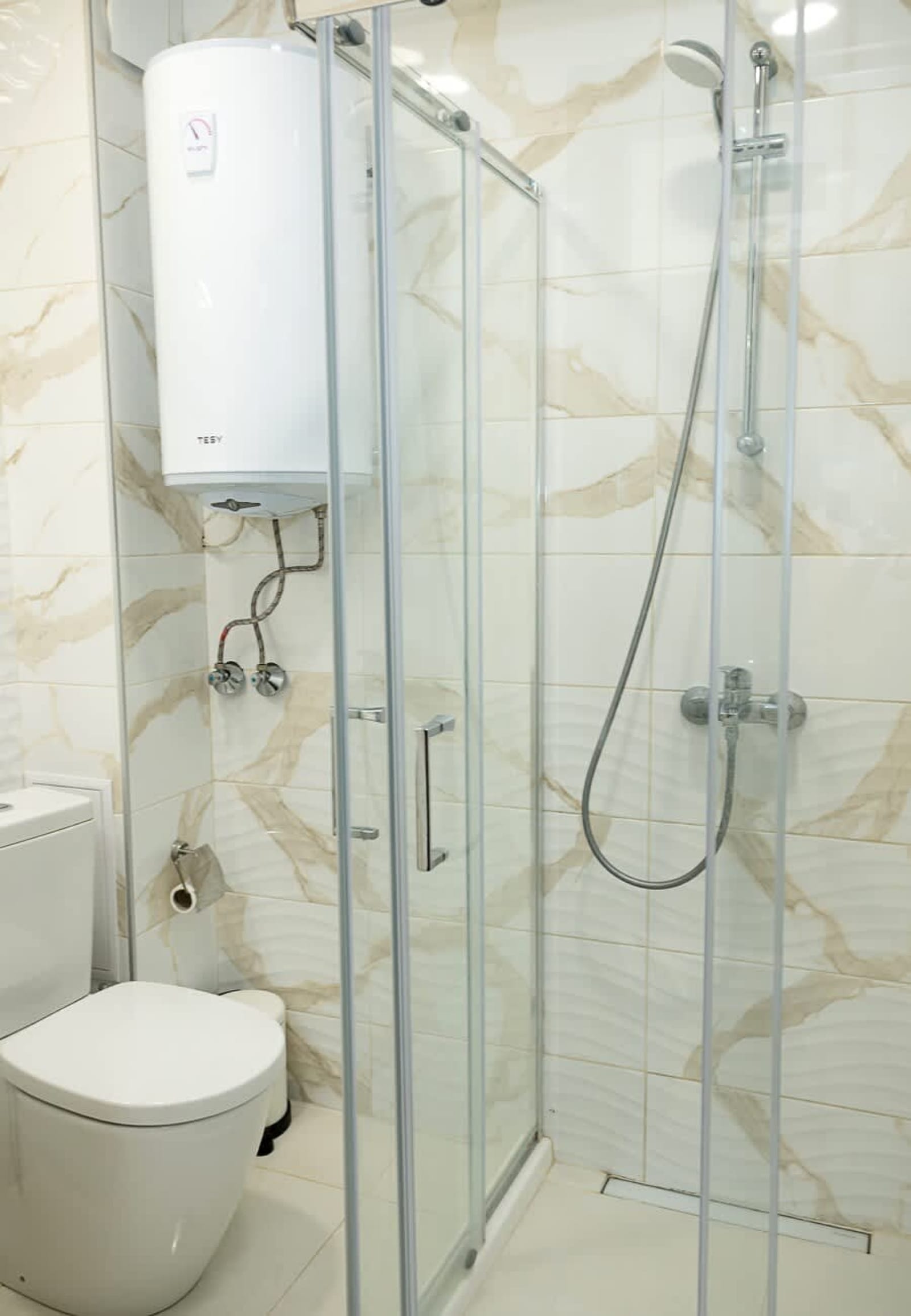 BuenaVista | Modern Comfort near Varna City Center - Photo 14