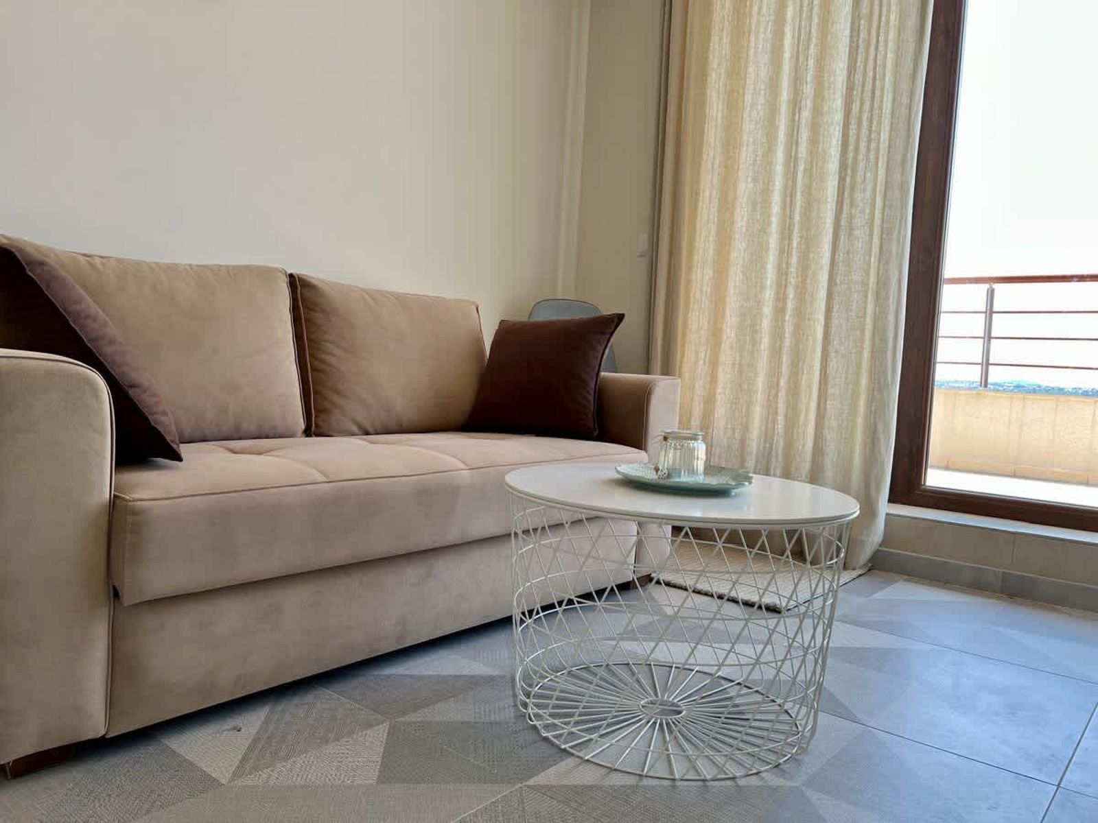 Romantic Getaway 1-BD Apartment with Sea View - Photo 7