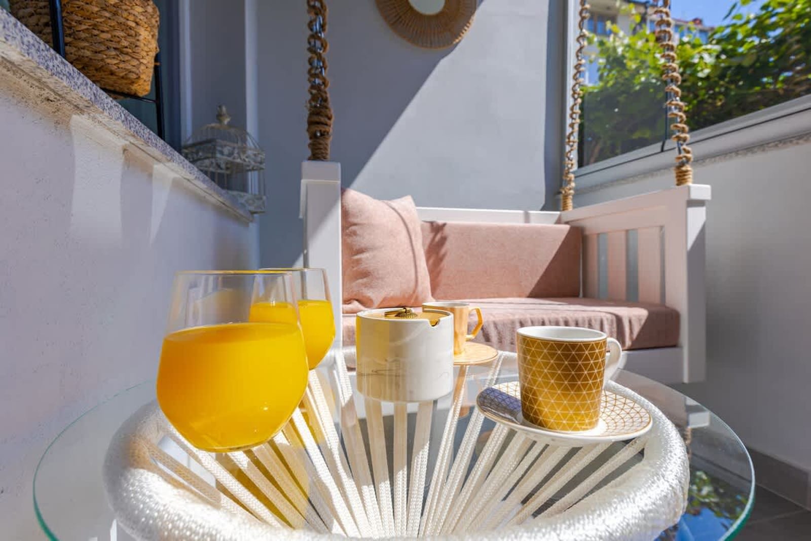 White&amp;Grey Two 1-BD Apartments - Photo 13