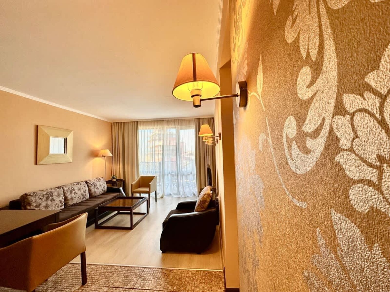 Cozy two bedroom in Royal Beach - Photo 16