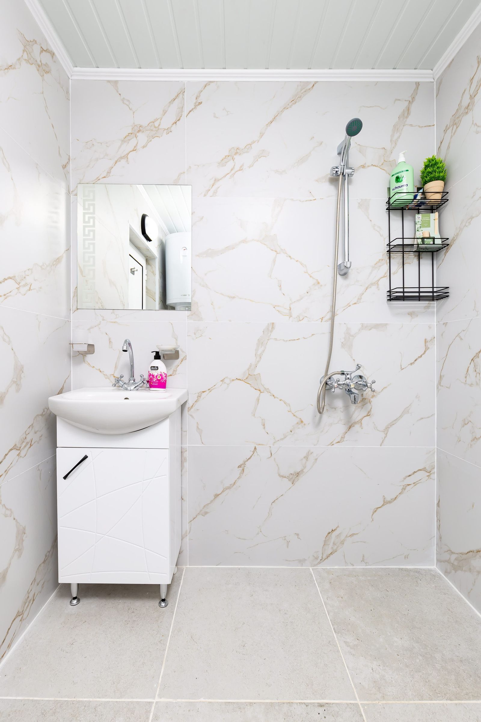 Bright and modern 1BD in Plovdiv - Photo 26