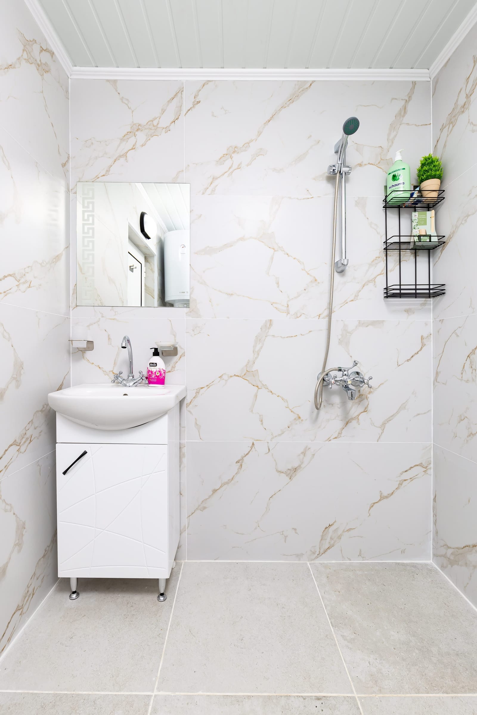 Bright and modern 1BD in Plovdiv - Photo 26