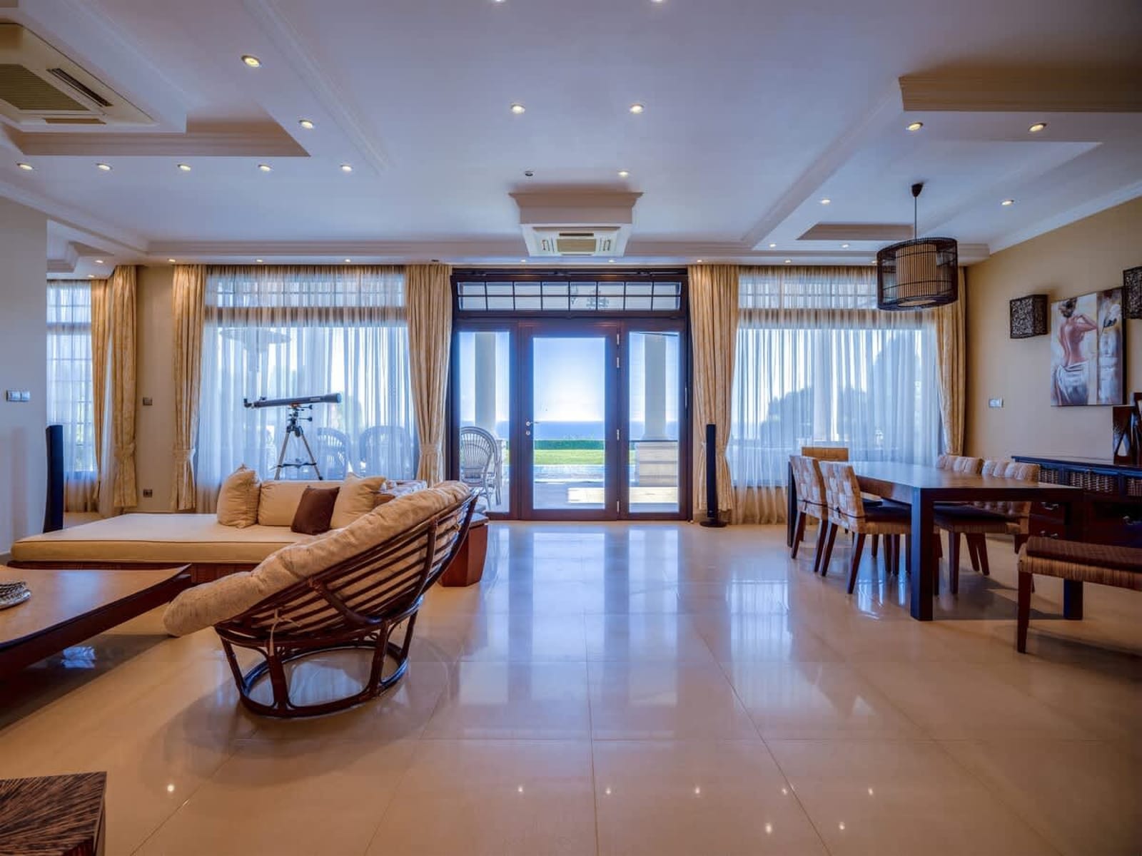 Luxury Villa with Pool- 4 Bedrooms in BlackSeaRama - Photo 21