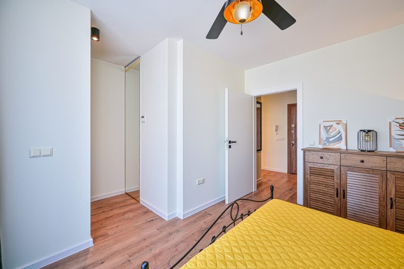 Tropicana Penthouse – 1BD Free parking - Photo 14