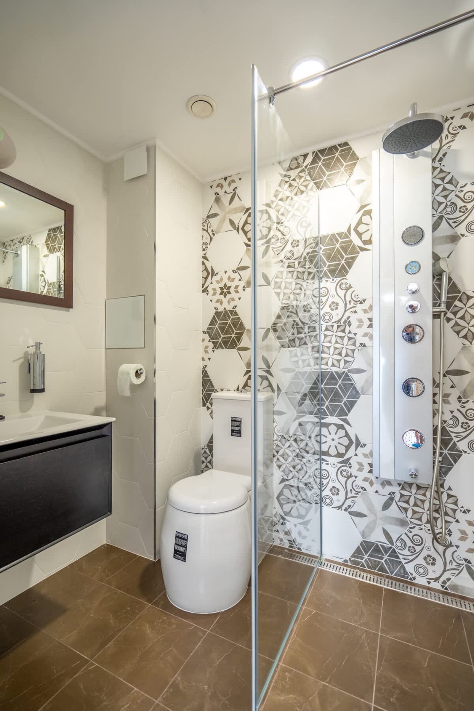 Fusion Finesse - 2BD with parking space - Photo 21